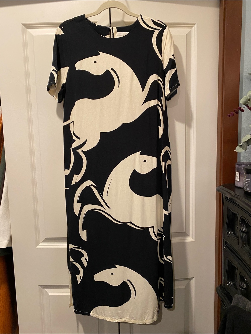 Corey Lynn Calter, Caballos Midi Dress. Graphic Horse Print. Black/White. Size M - Picture 8 of 12